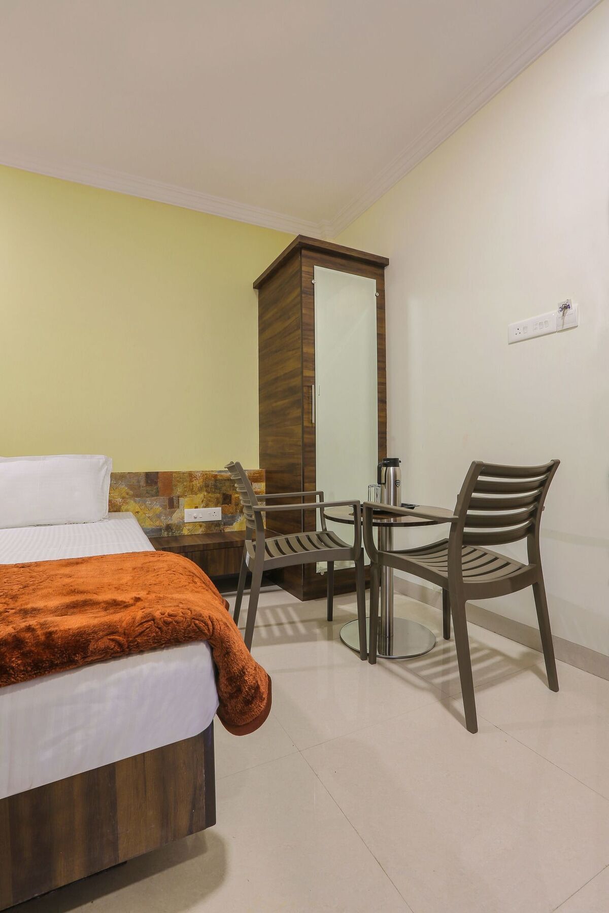 Sardar Hotel