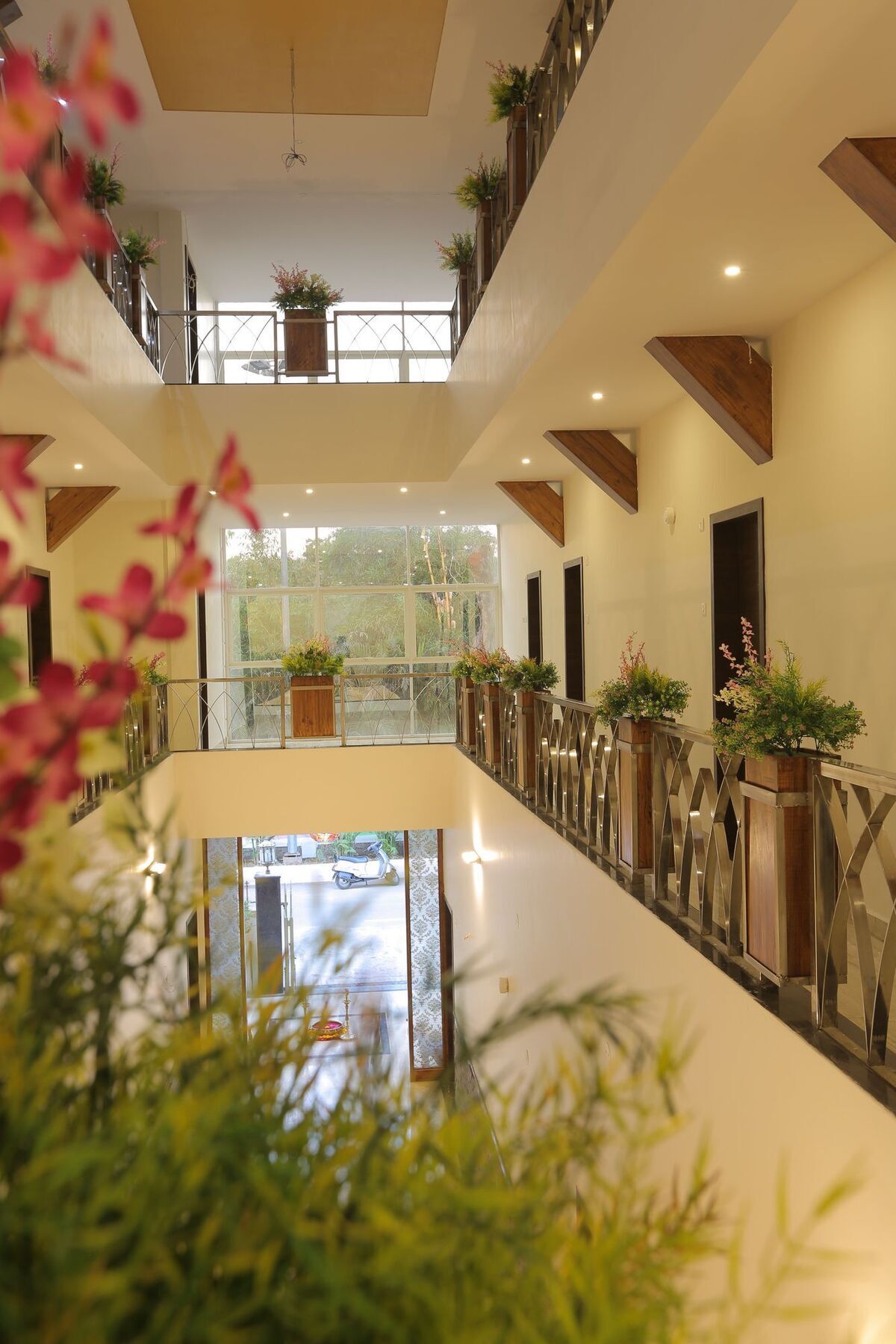 Hotel Sardar 3*